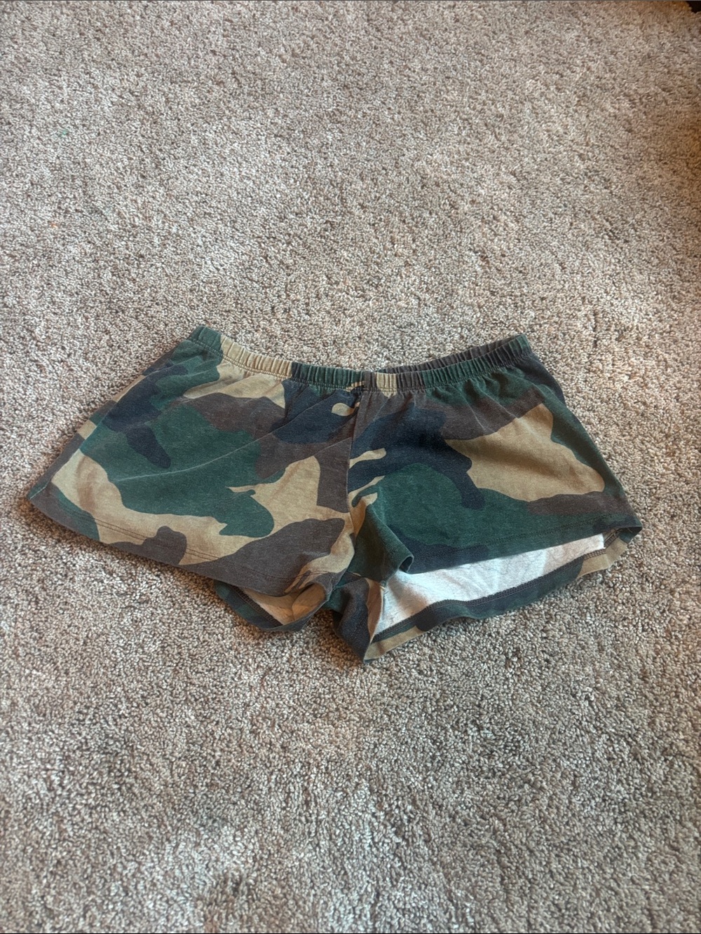 Brandy Melville Camo Sweatshorts